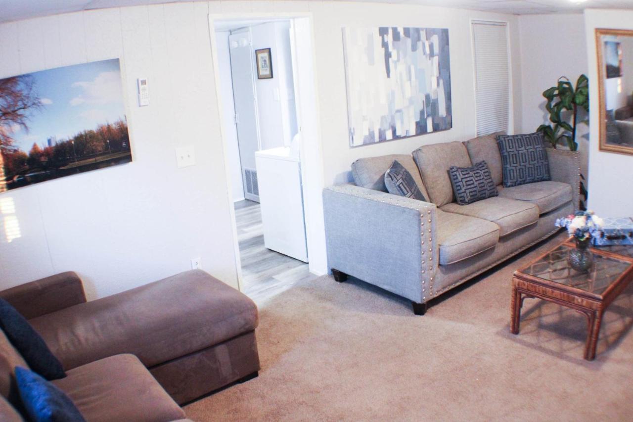 California Ave - 2 Bedroom - Home Away From Home! Pittsburgh Kültér fotó