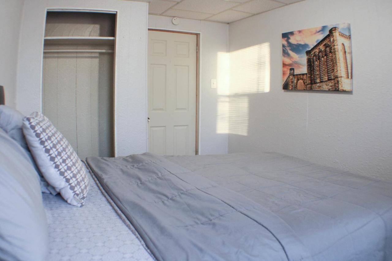 California Ave - 2 Bedroom - Home Away From Home! Pittsburgh Kültér fotó